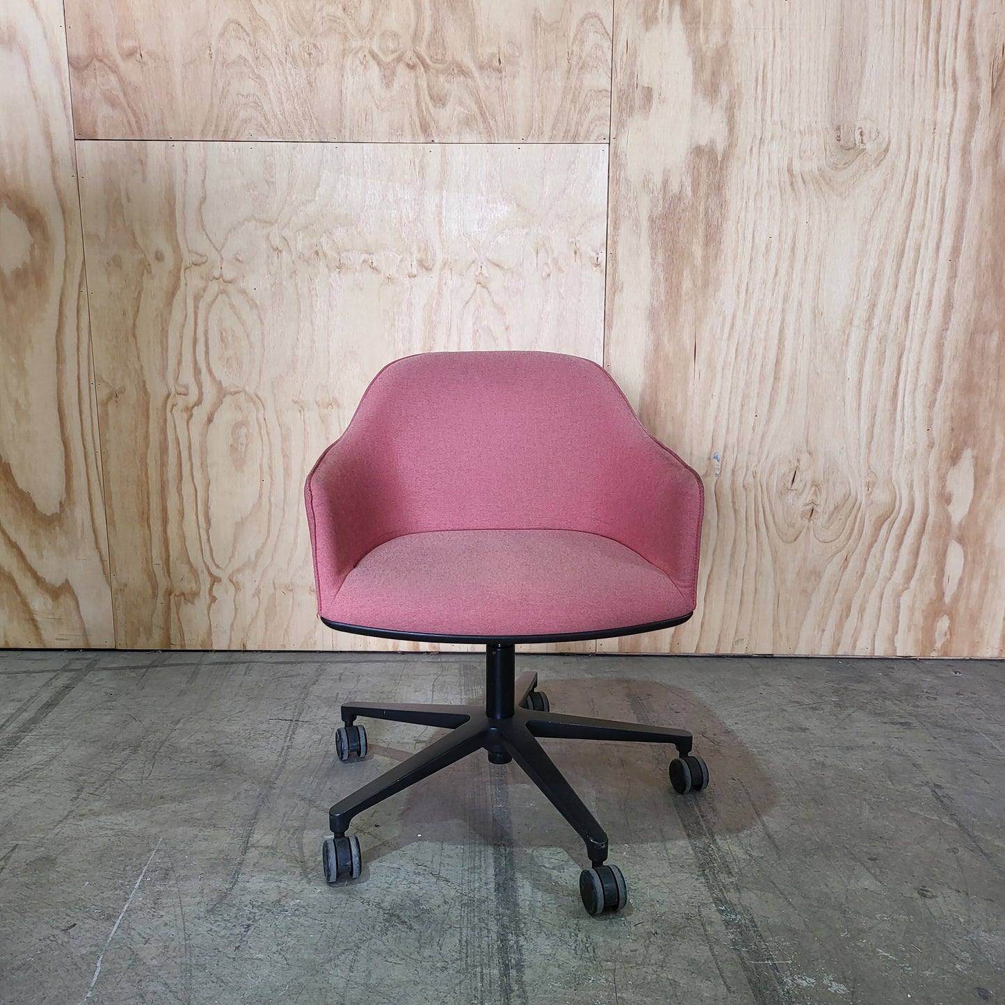 Vitra Softshell Chair with five-star base in Pale Rose & Coral