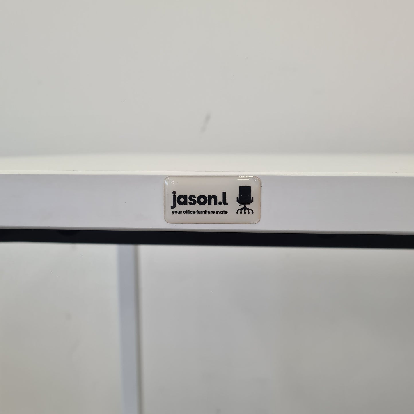 JasonL High Meeting Table Bar in White