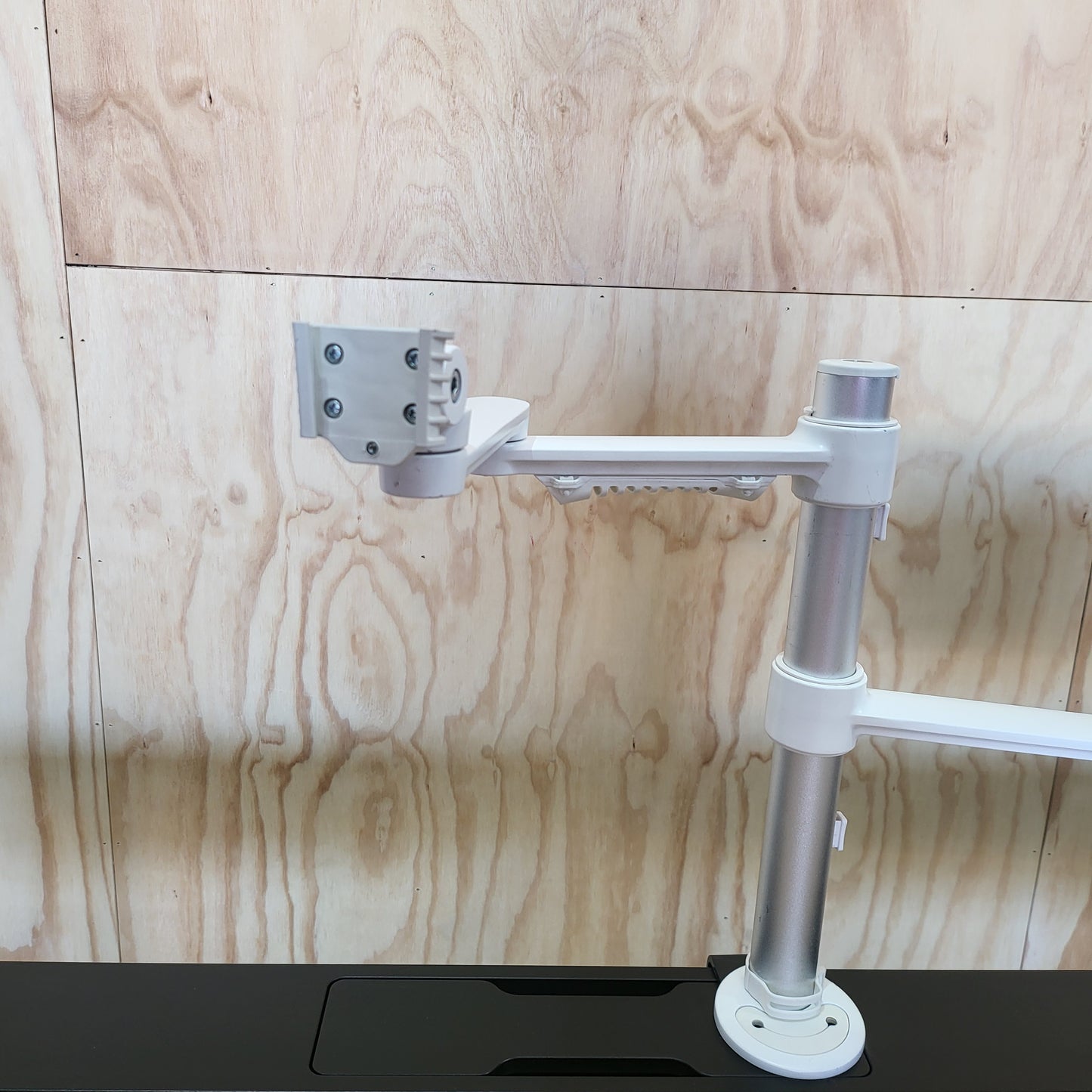 Thinking Works C.ME Single Monitor Arm and Laptop Tray