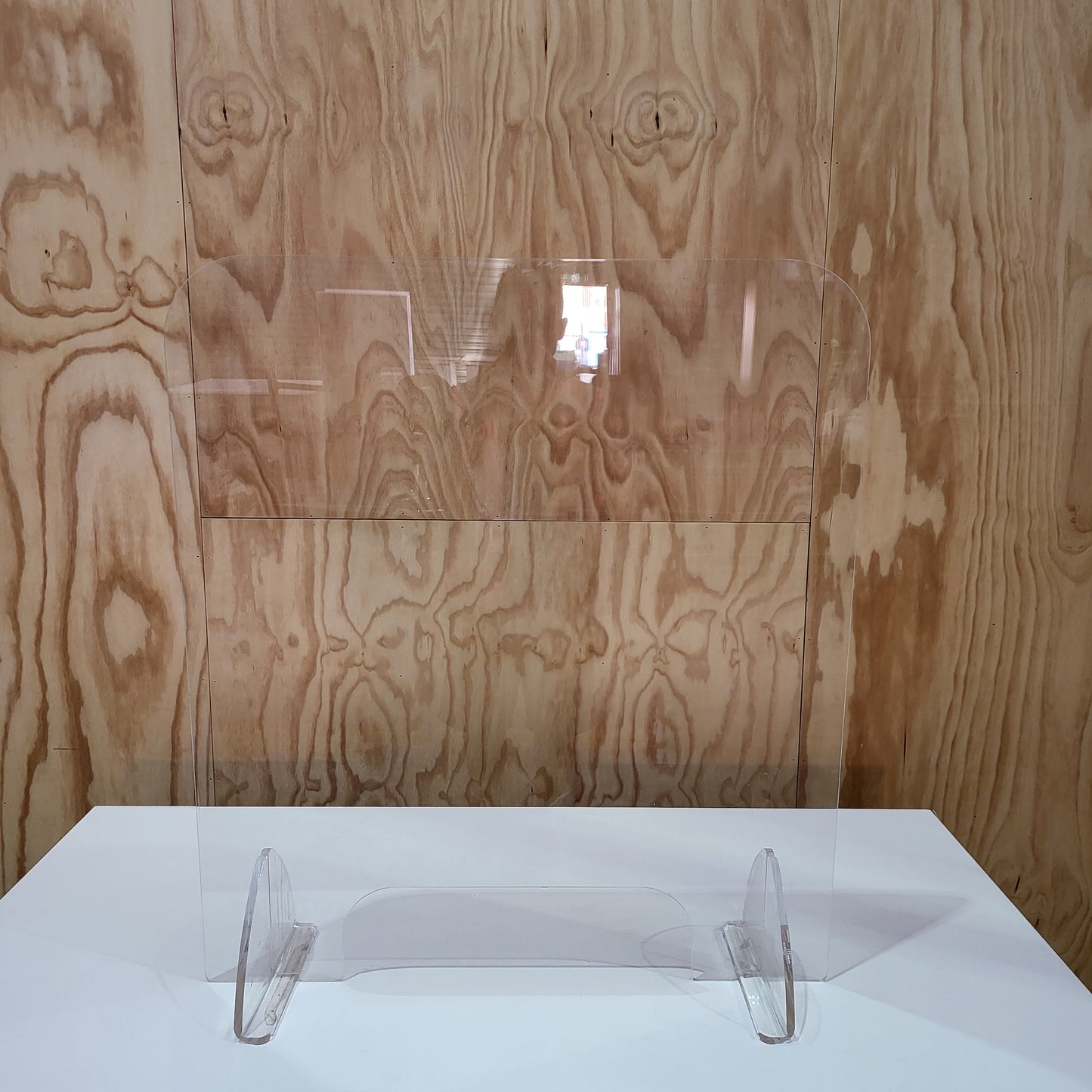 Acrylic teller screen
