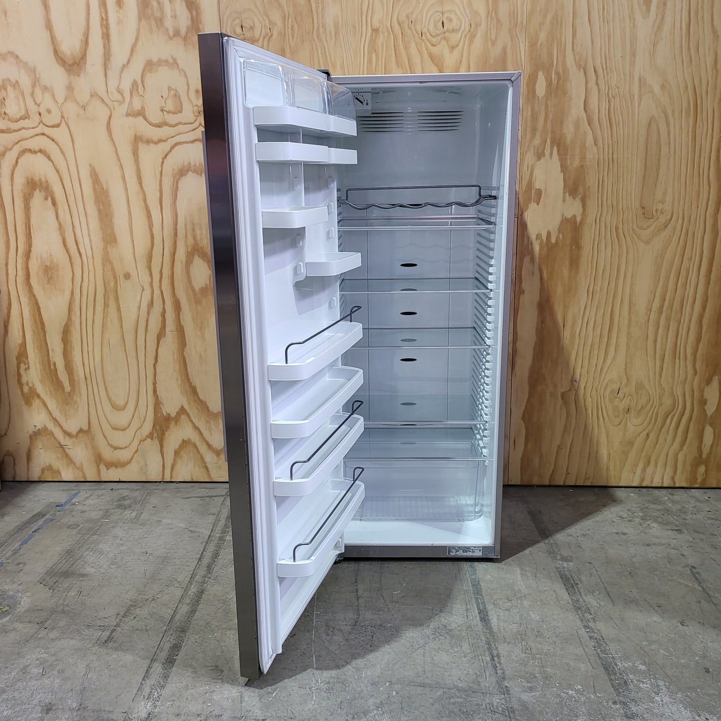 Fisher & Paykel 451L Upright Fridge E450LXFD