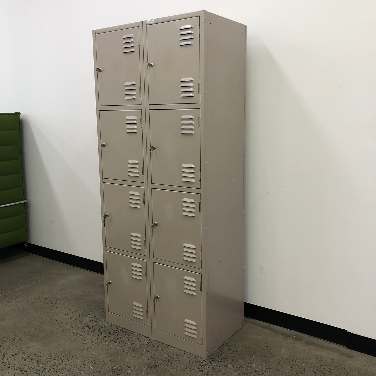 Davell Double Locker Bay 8 Door Beige