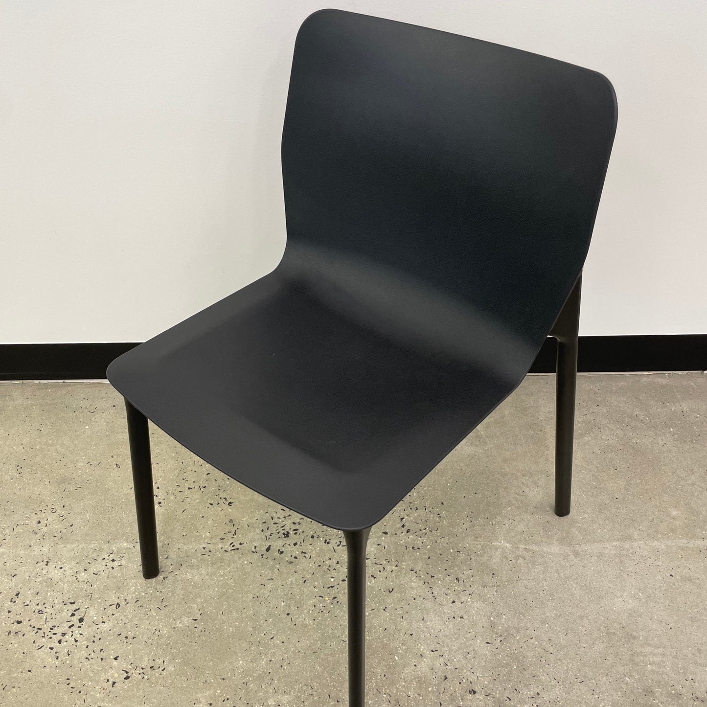 Wilkhahn Chassis Visitor Chair Black