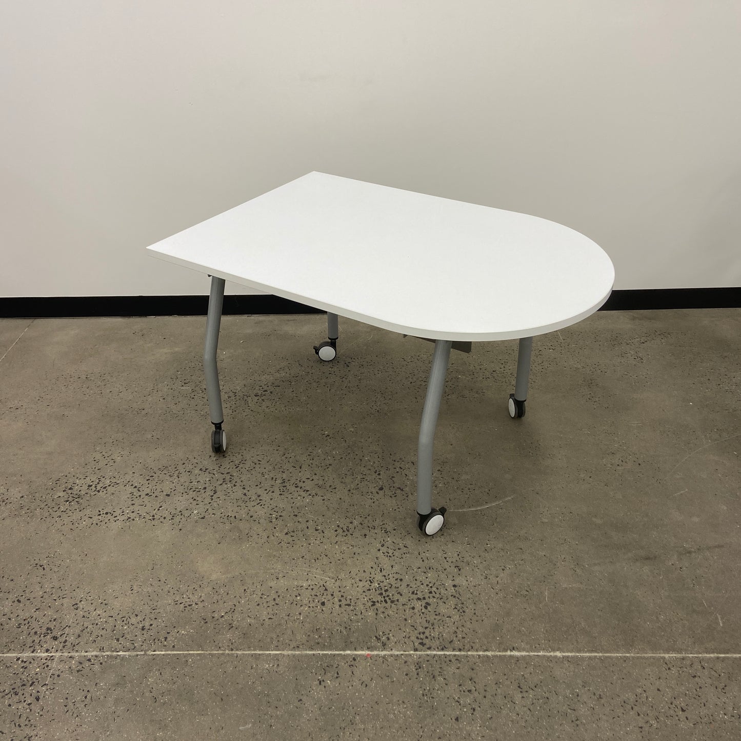 White Curved End Desk on Wheels