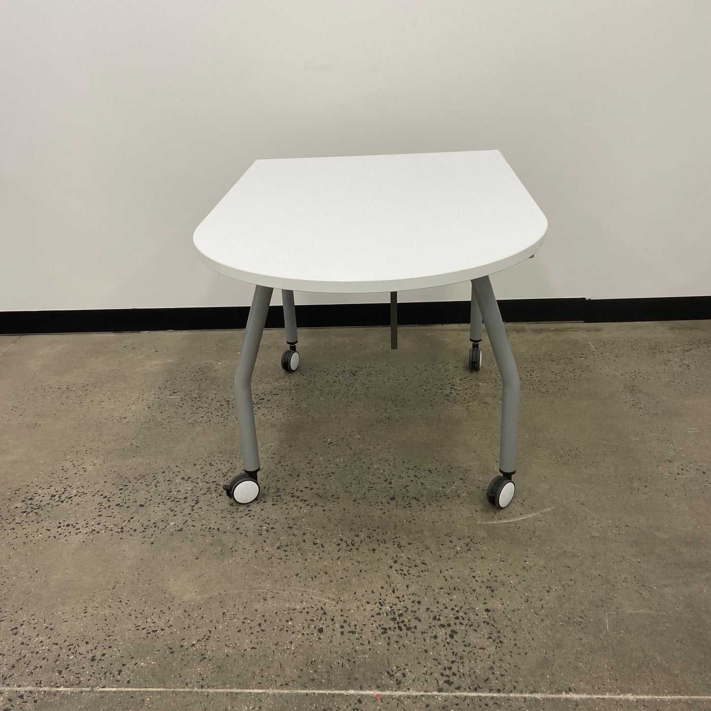 White Curved End Desk on Wheels