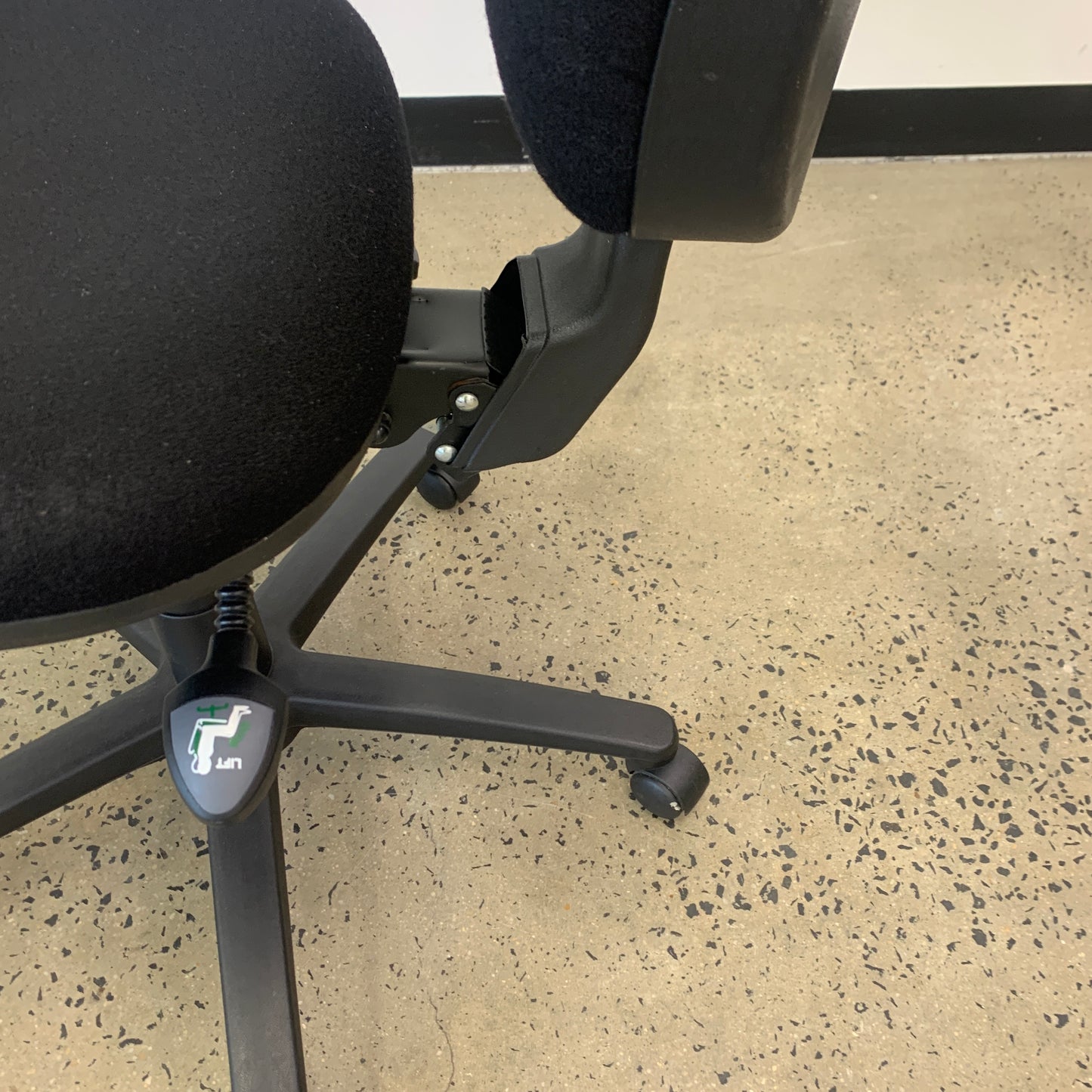 Staples Black Office Task Chair