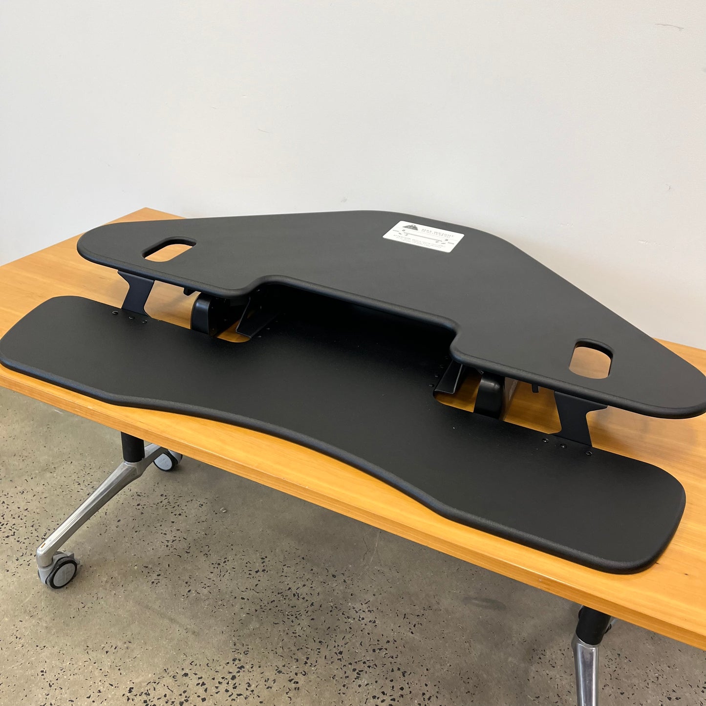 Varidesk Cube Corner 36 Sit Stand Desk