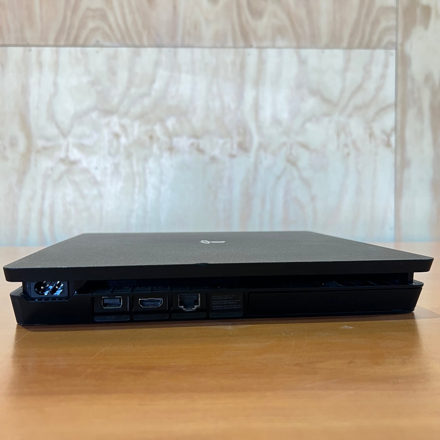 Sony Playstation 4 slim 1TB with controller & PlayStation Move Motion Controllers