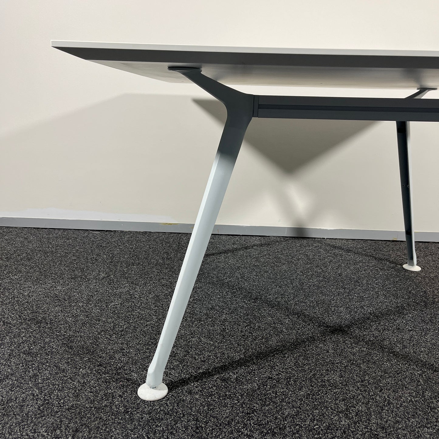 E-Plus Meeting Table Square White with White Legs