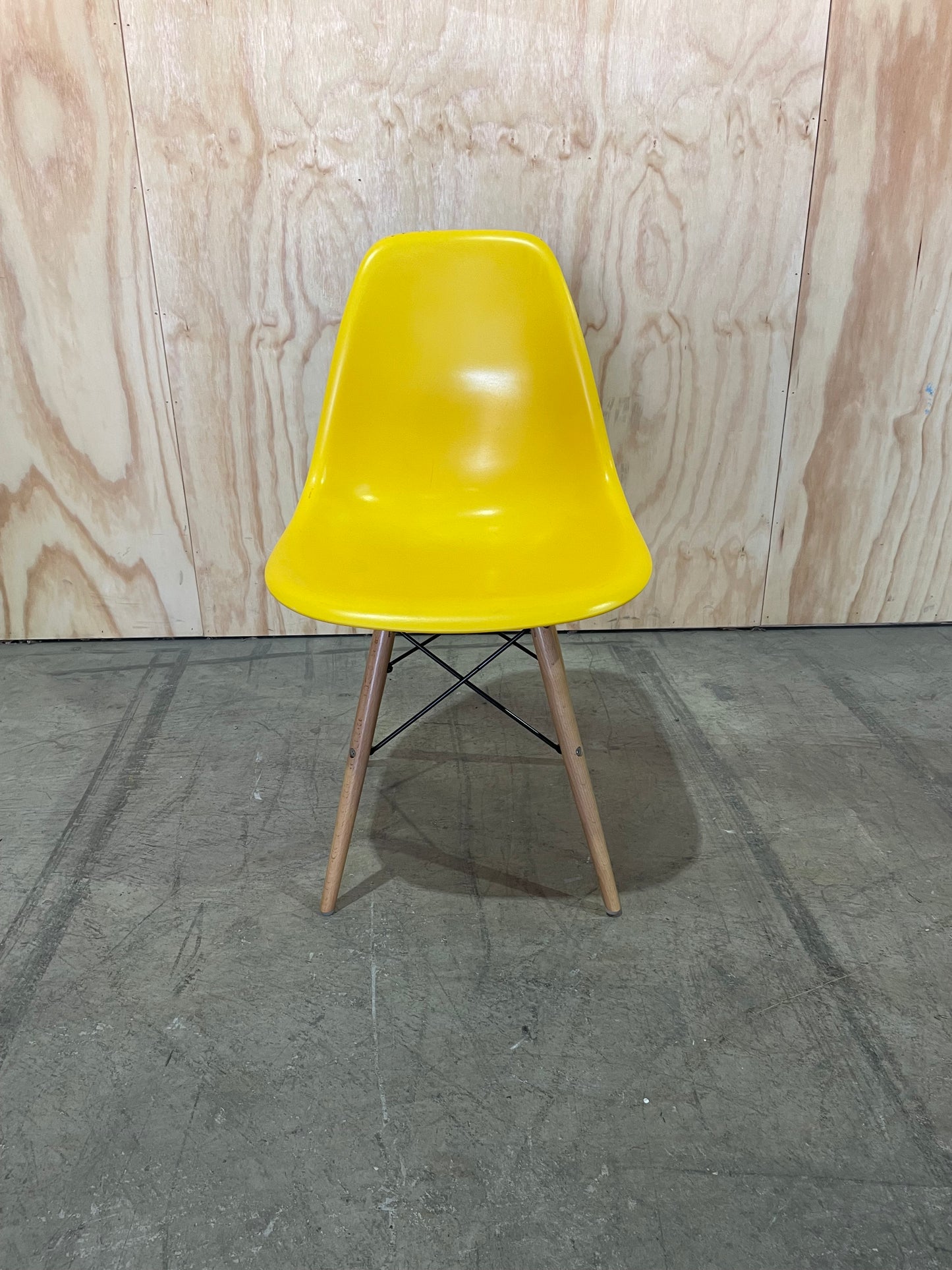 Vitra Eames Replica Side Chair DSR Yellow