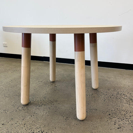 Koskela PBS Round Table Light Wood with Rounded Legs