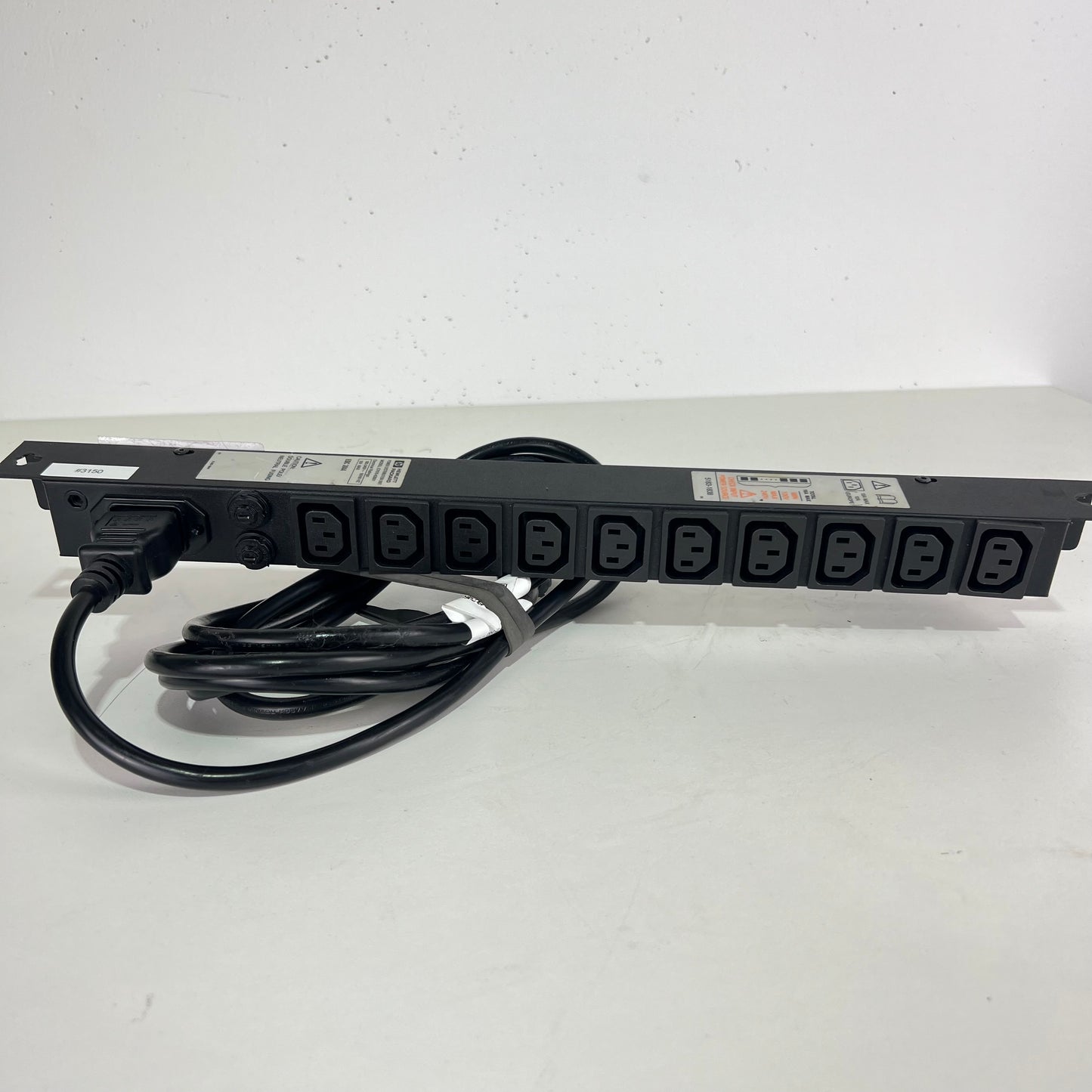 HP Power Distribution Unit PDU (10 Outlets) E7676-63001