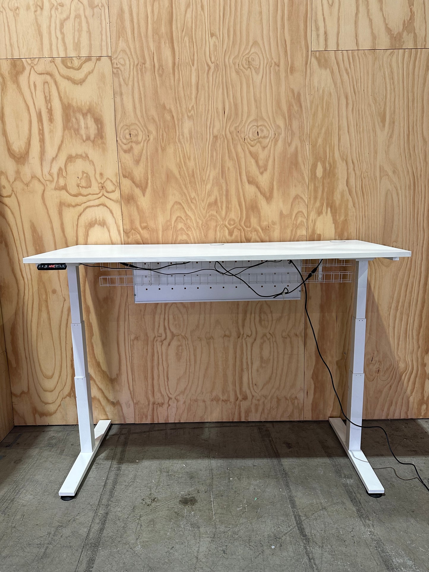 Electric Sit-Stand desk with modesty panel & cable management
