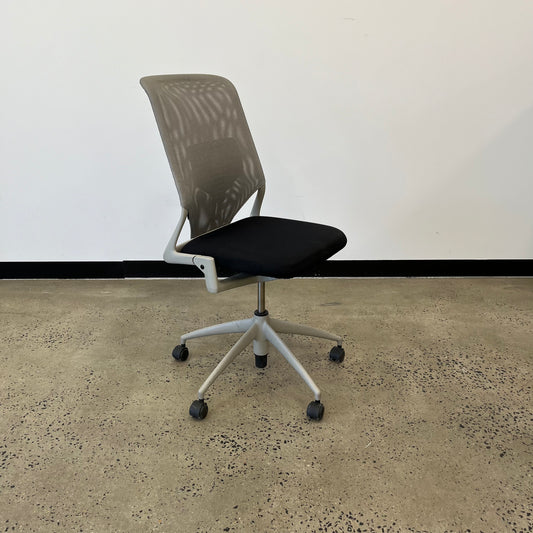 Vitra Meda 2 Mesh Grey Office Chair