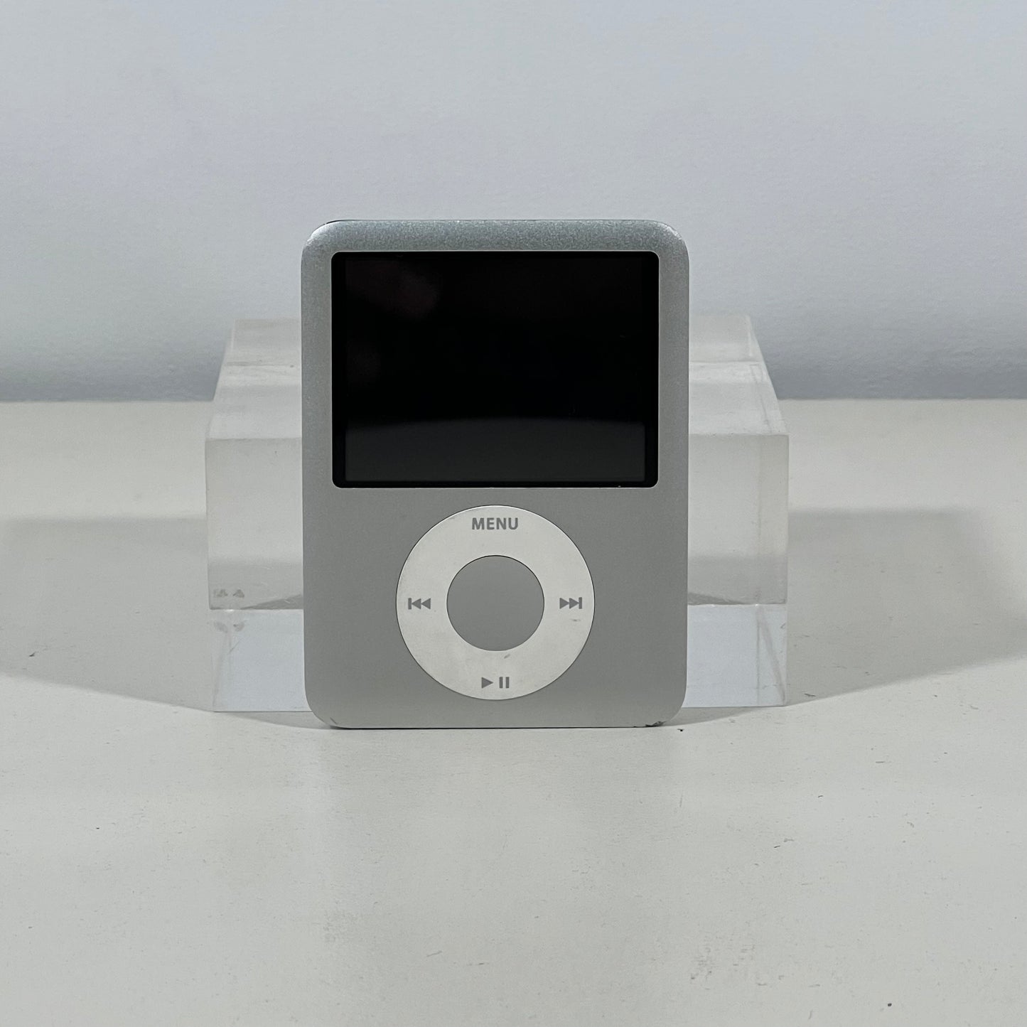 Apple iPod Nano 3rd Generation 8GB