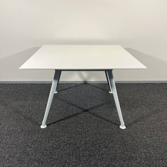 E-Plus Meeting Table Square White with White Legs