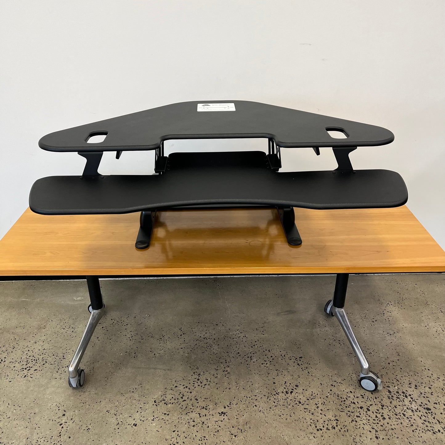 Varidesk Cube Corner 36 Sit Stand Desk