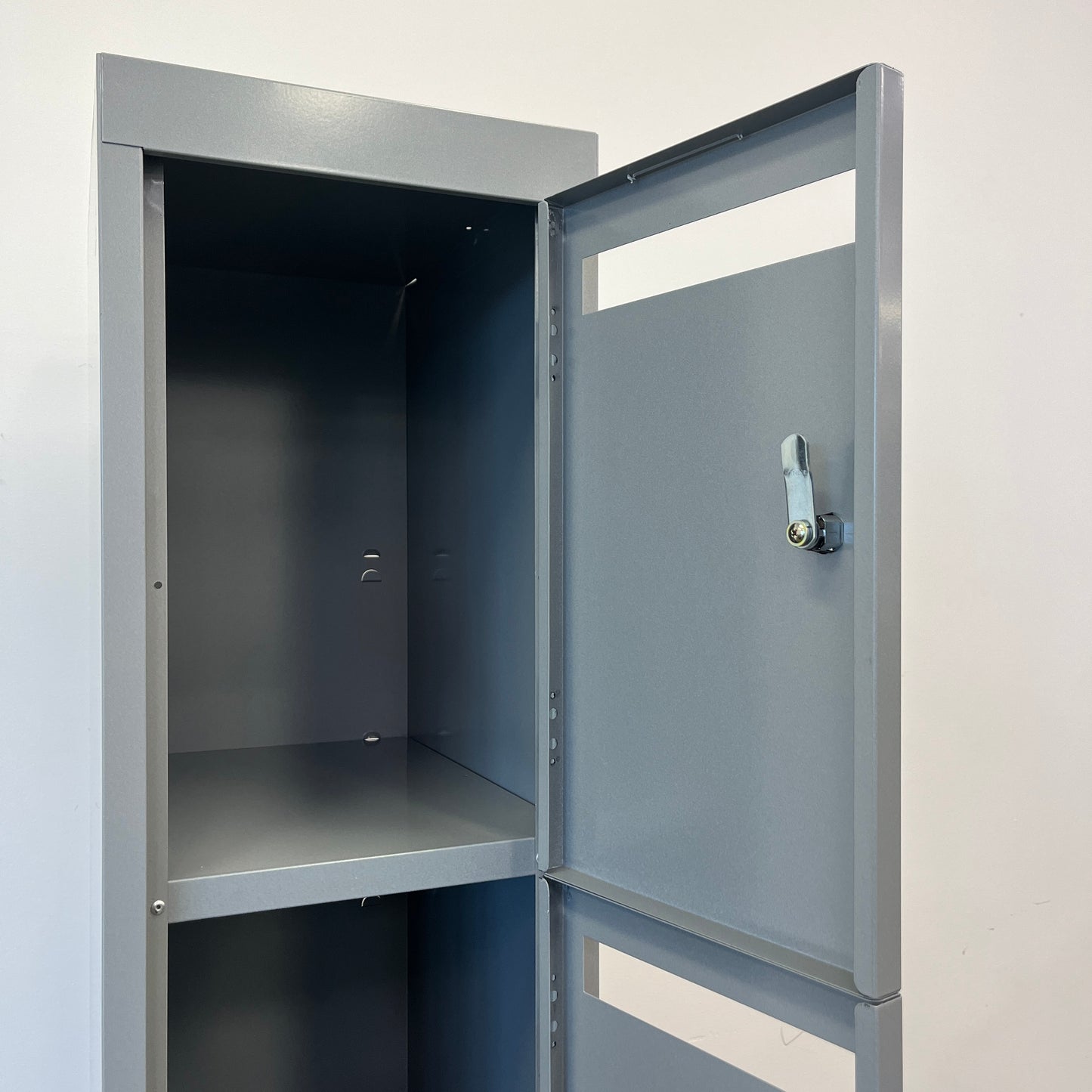 Correspondence Lockers 4 Door Single Bay in Grey