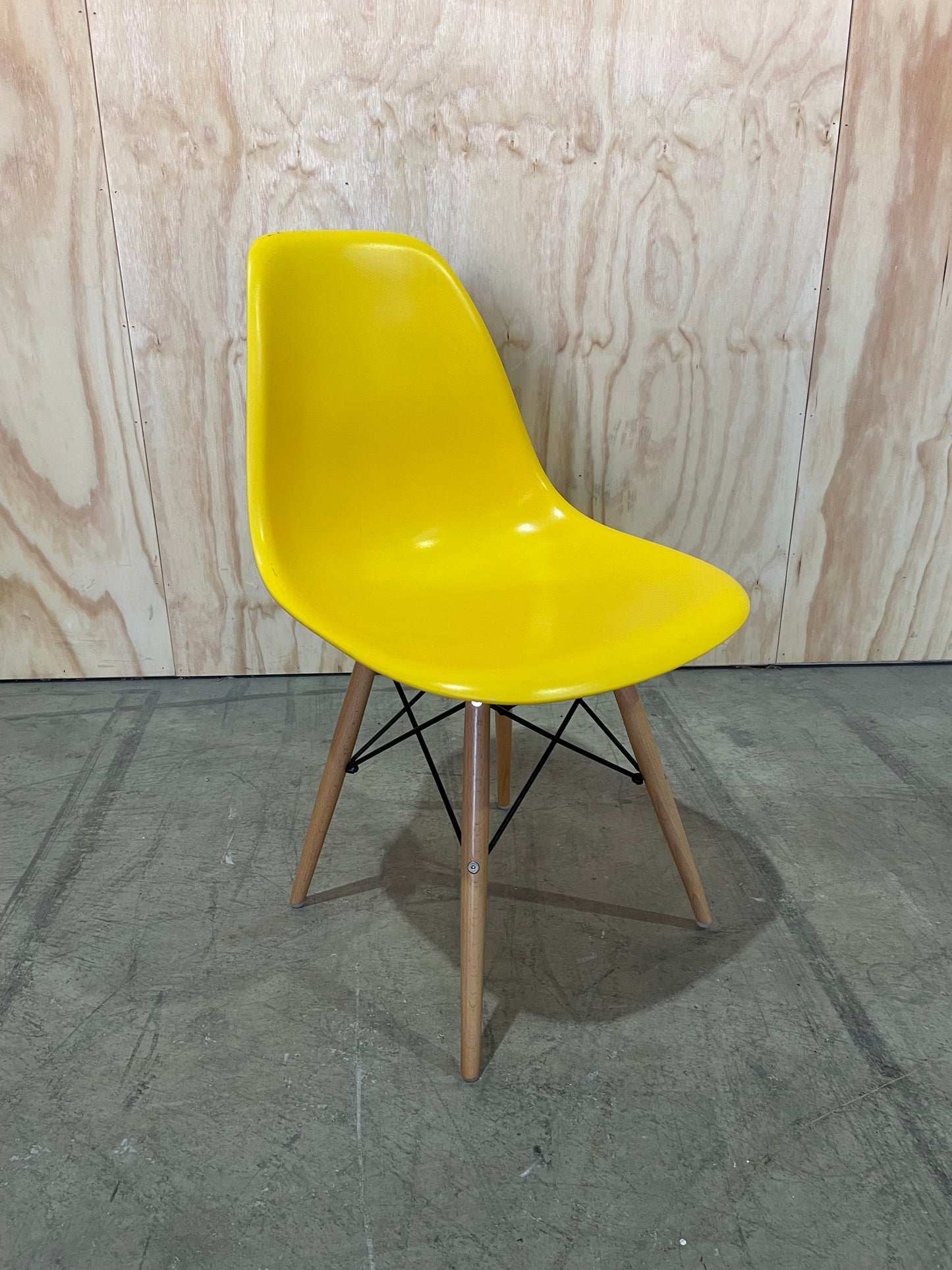 Vitra Eames Replica Side Chair DSR Yellow