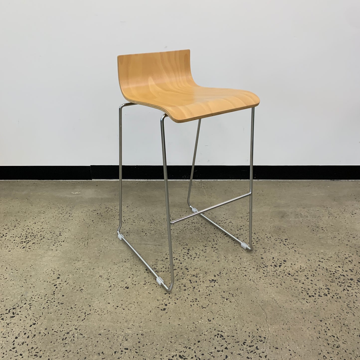 Workspace Quadra Sled Stool Wooden