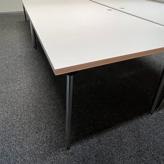 Single Desk in White with Silver Foldable Legs