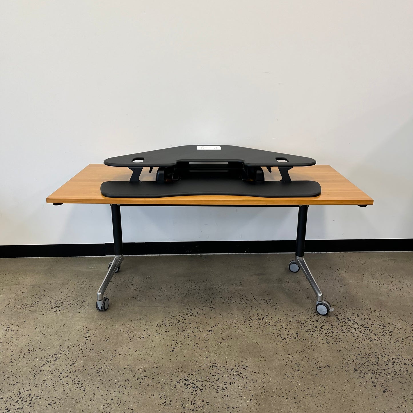 Varidesk Cube Corner 36 Sit Stand Desk