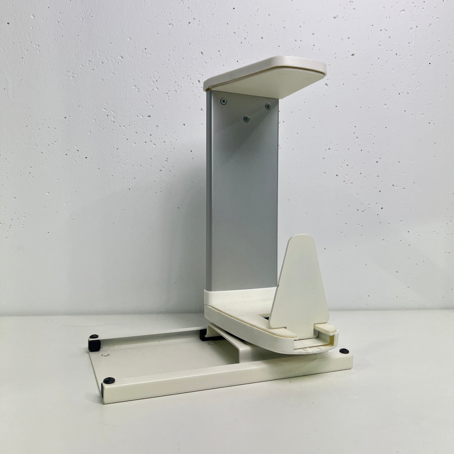 Under-desk computer holder for midi tower