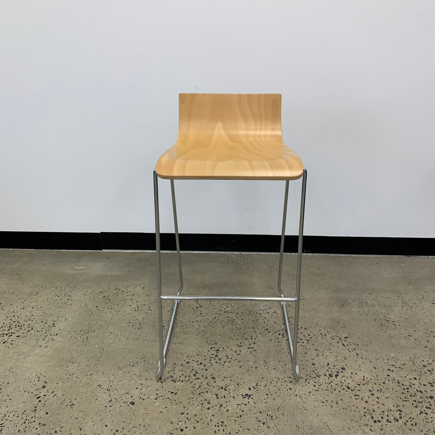 Workspace Quadra Sled Stool Wooden