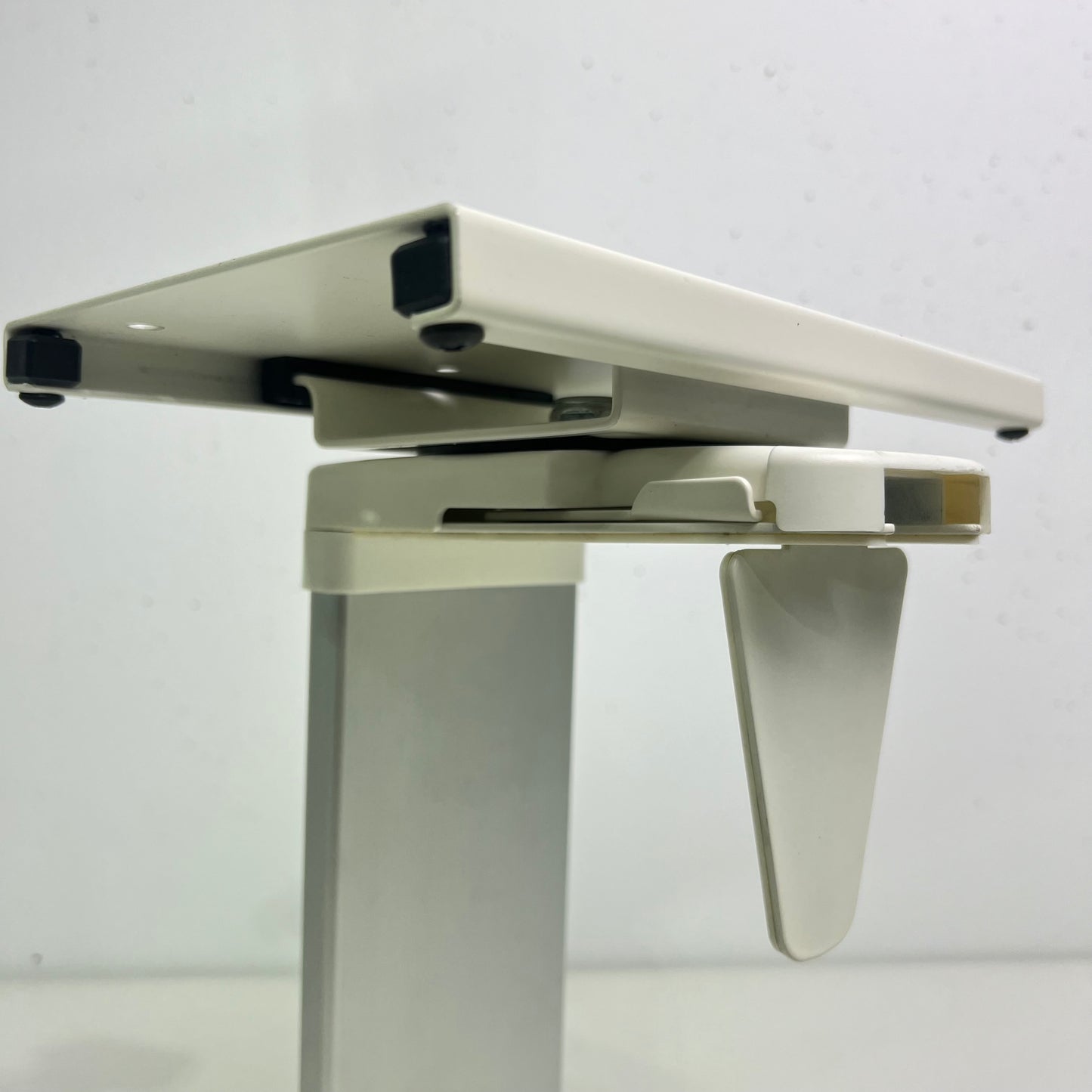 Under-desk computer holder for midi tower