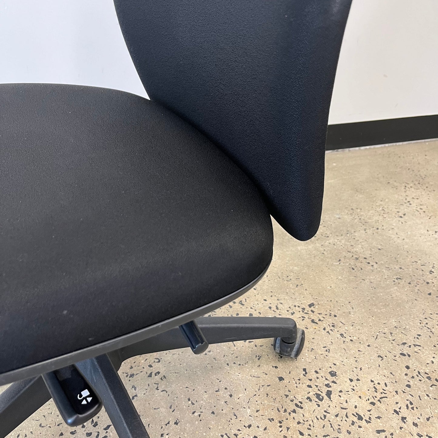 Steelcase APT Task Black Office Chair