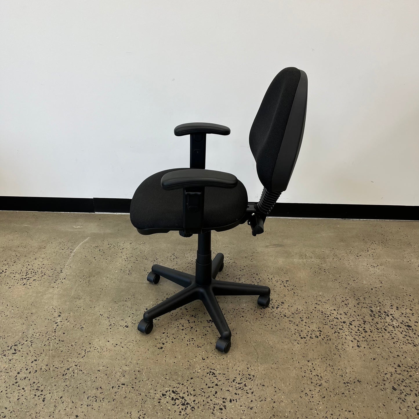 Rosier Delta Plus Black Office Task Chair