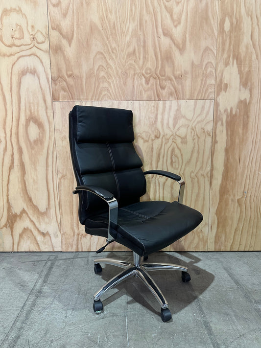 CLEARANCE Executive Task Chair