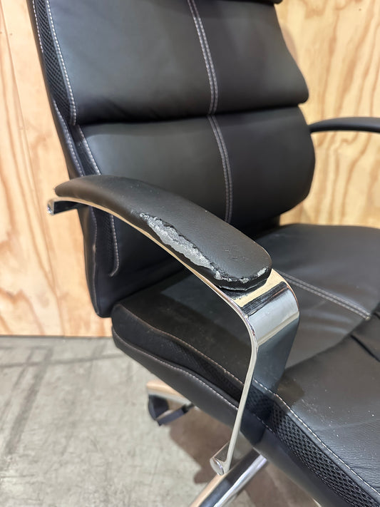 CLEARANCE Executive Task Chair