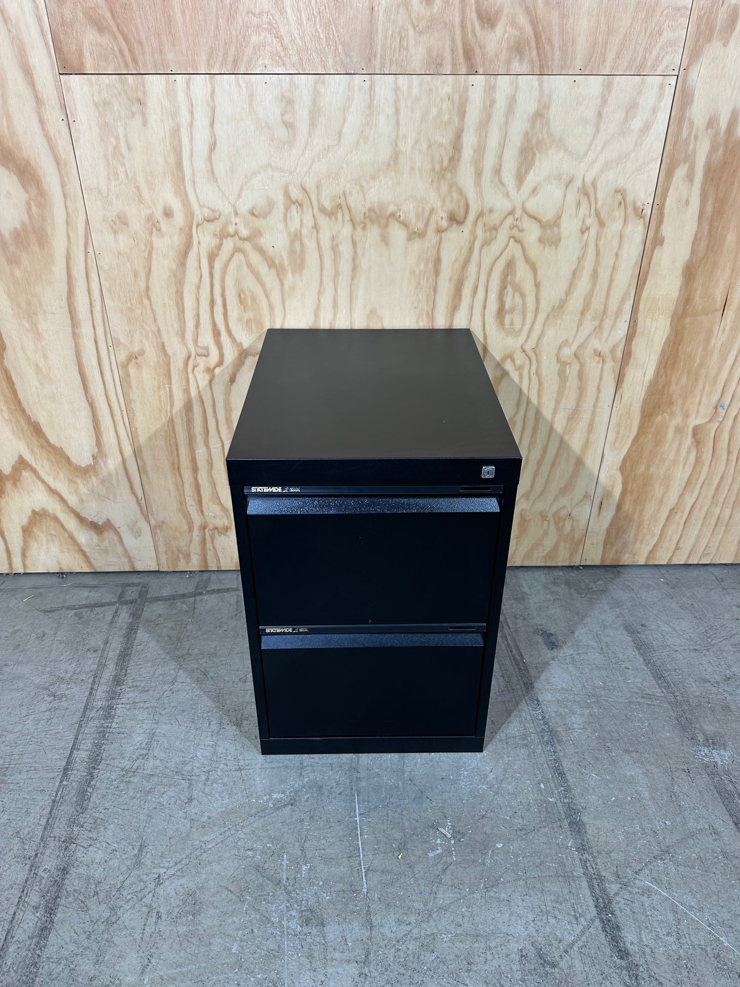 Statewide 2 drawer filing cabinet
