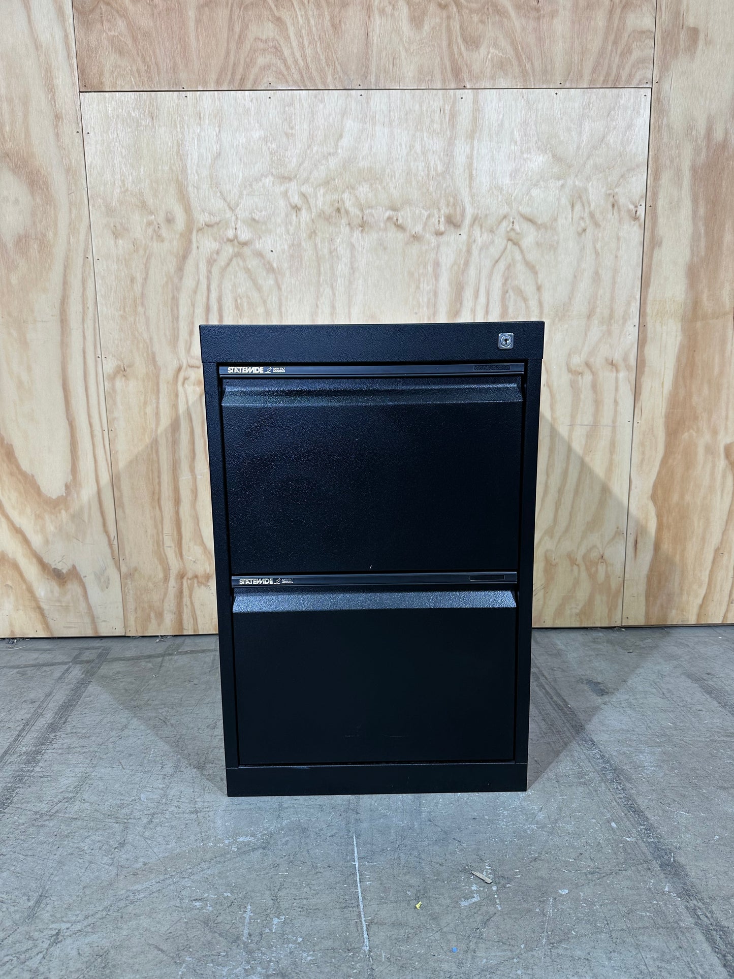 Statewide 2 drawer filing cabinet
