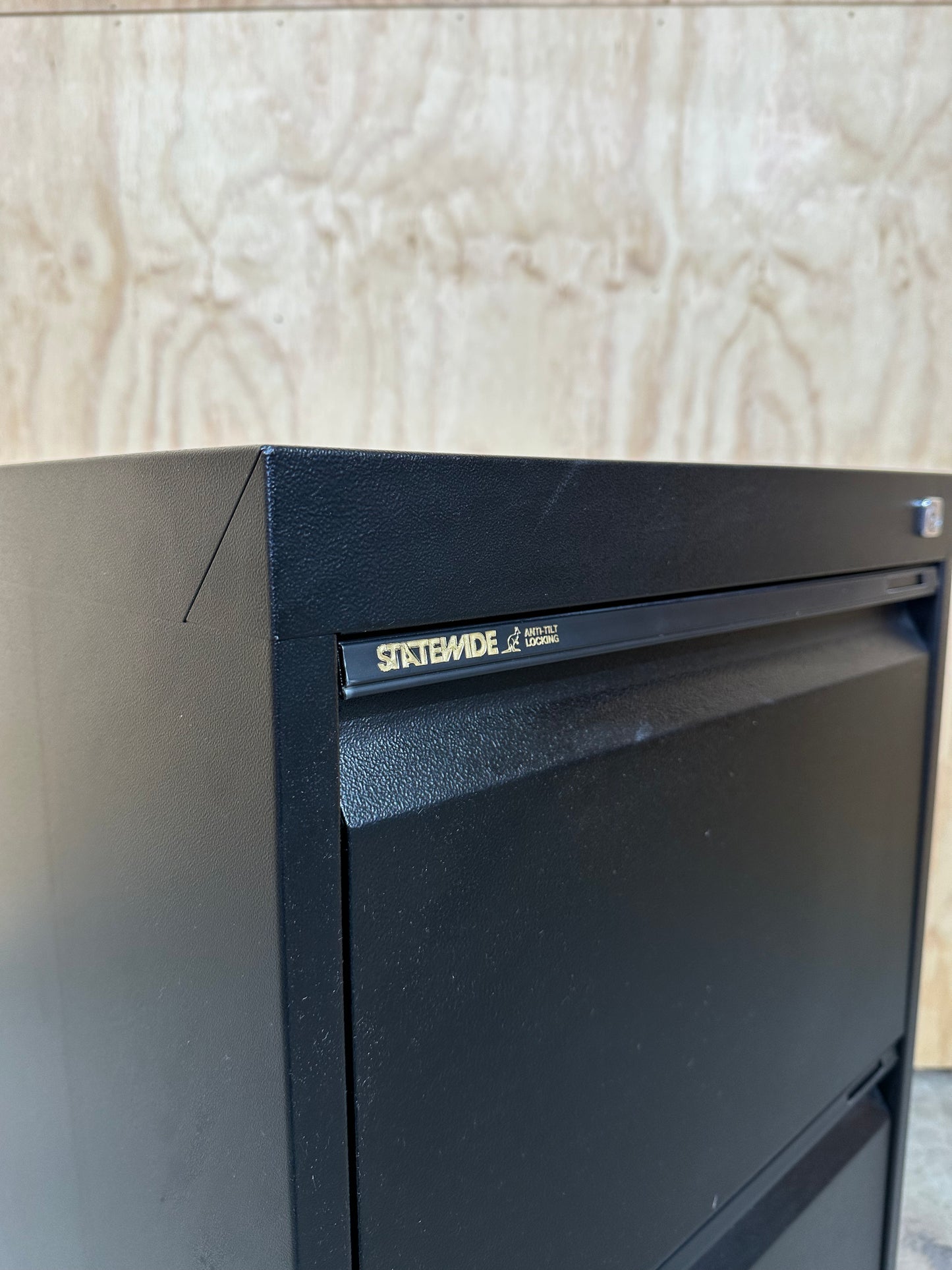 Statewide 2 drawer filing cabinet