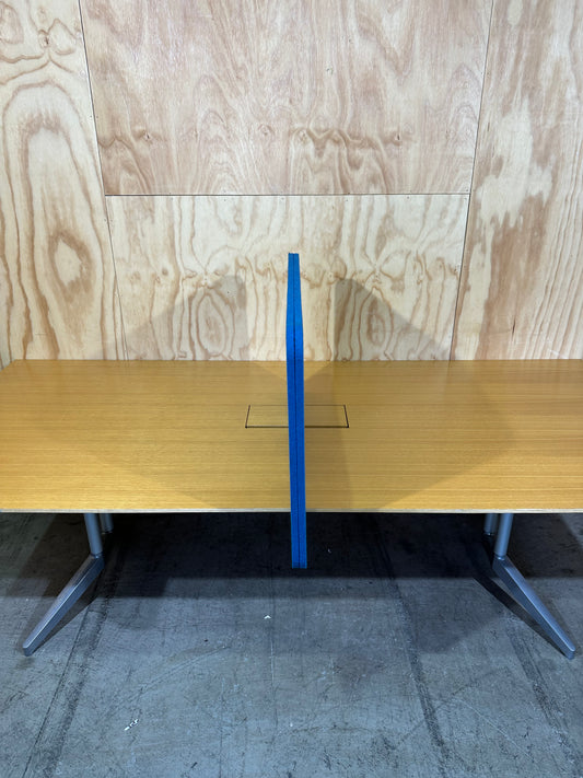 Blue desktop partition