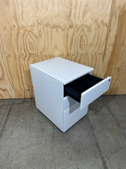White pedestal 3 drawers