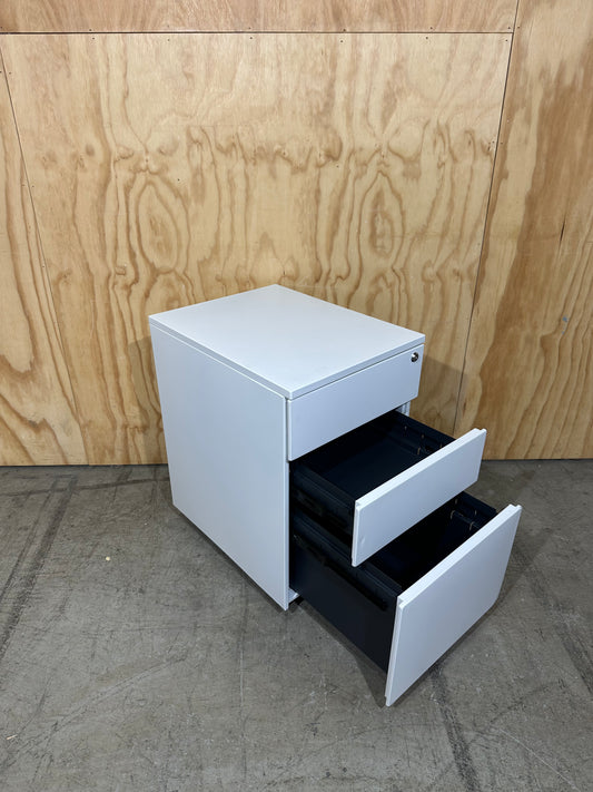White pedestal 3 drawers