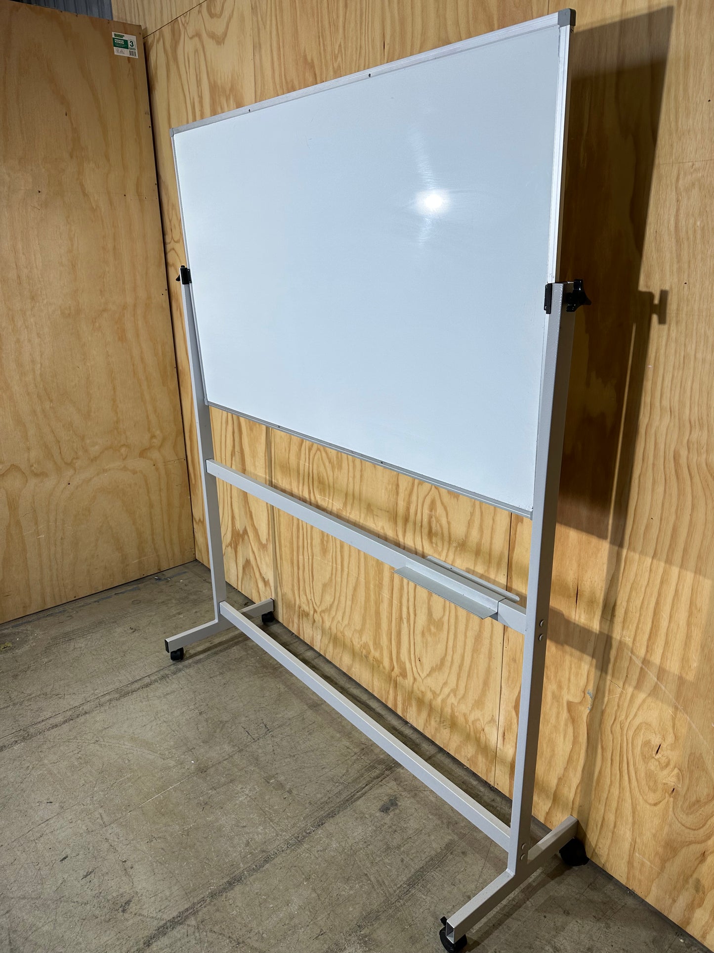 Whiteboard on wheels