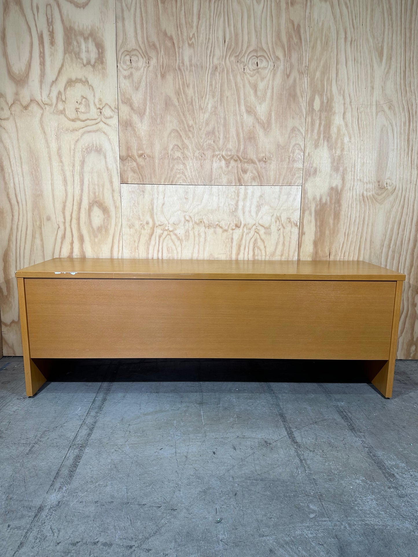 Timber veneer desk