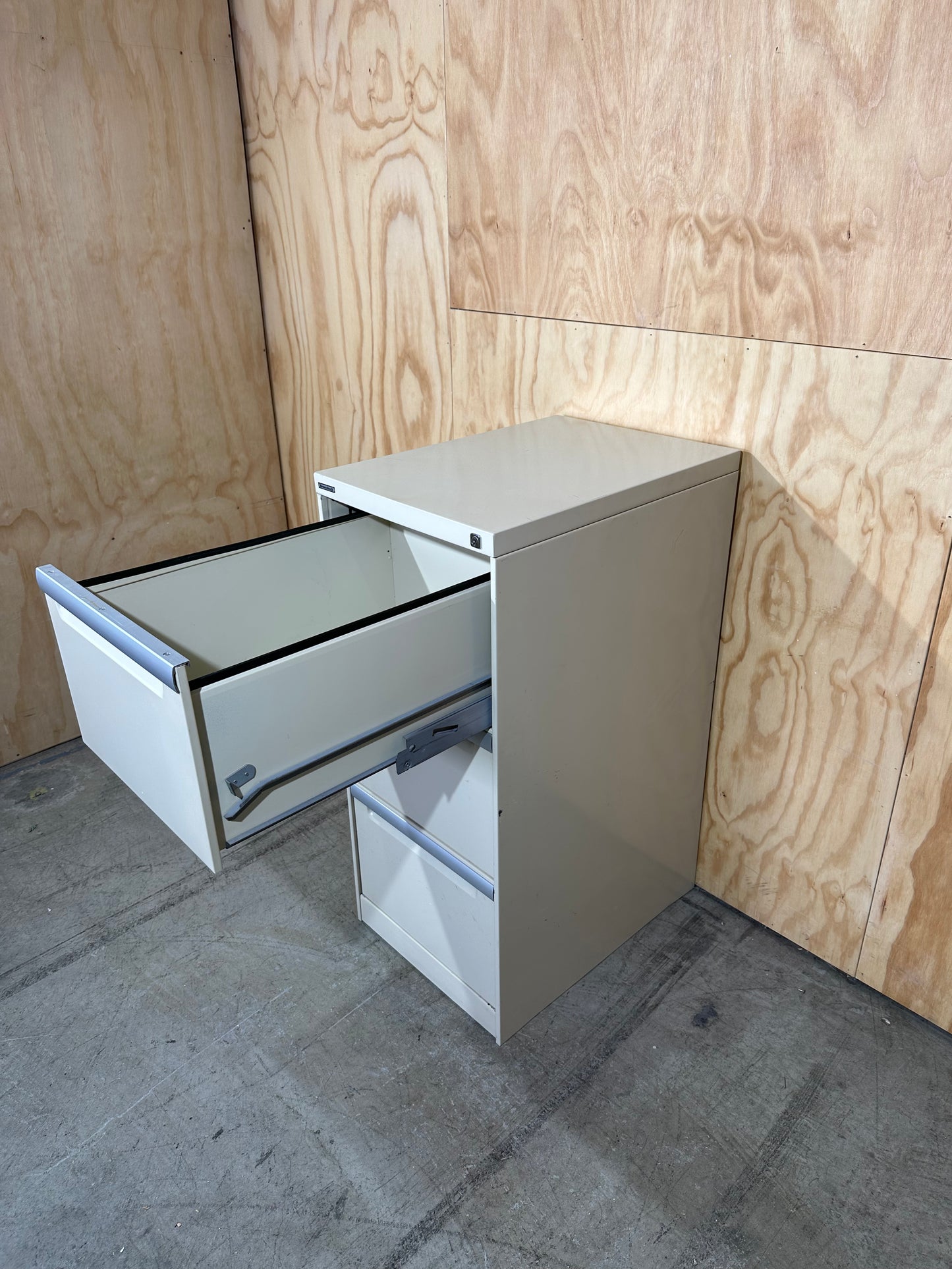 Three drawer filing cabinet in beige