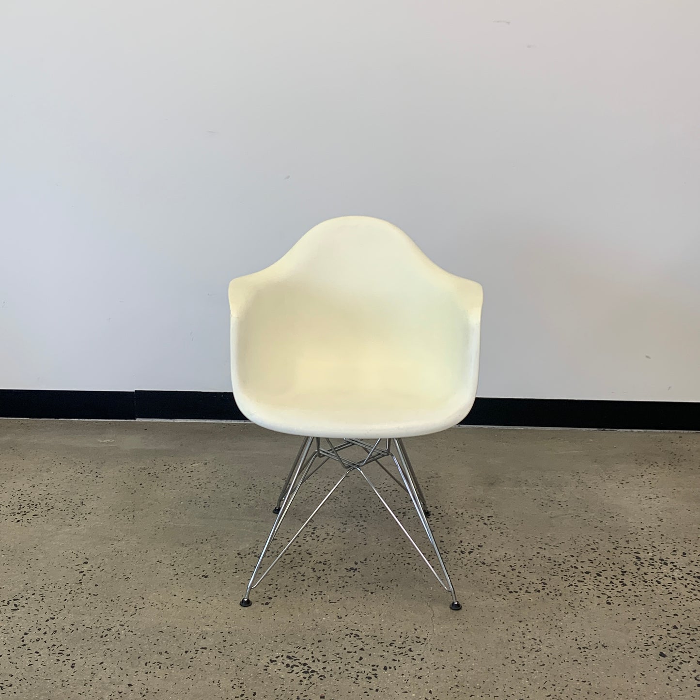 Vitra Eames Cream DAR Armchair