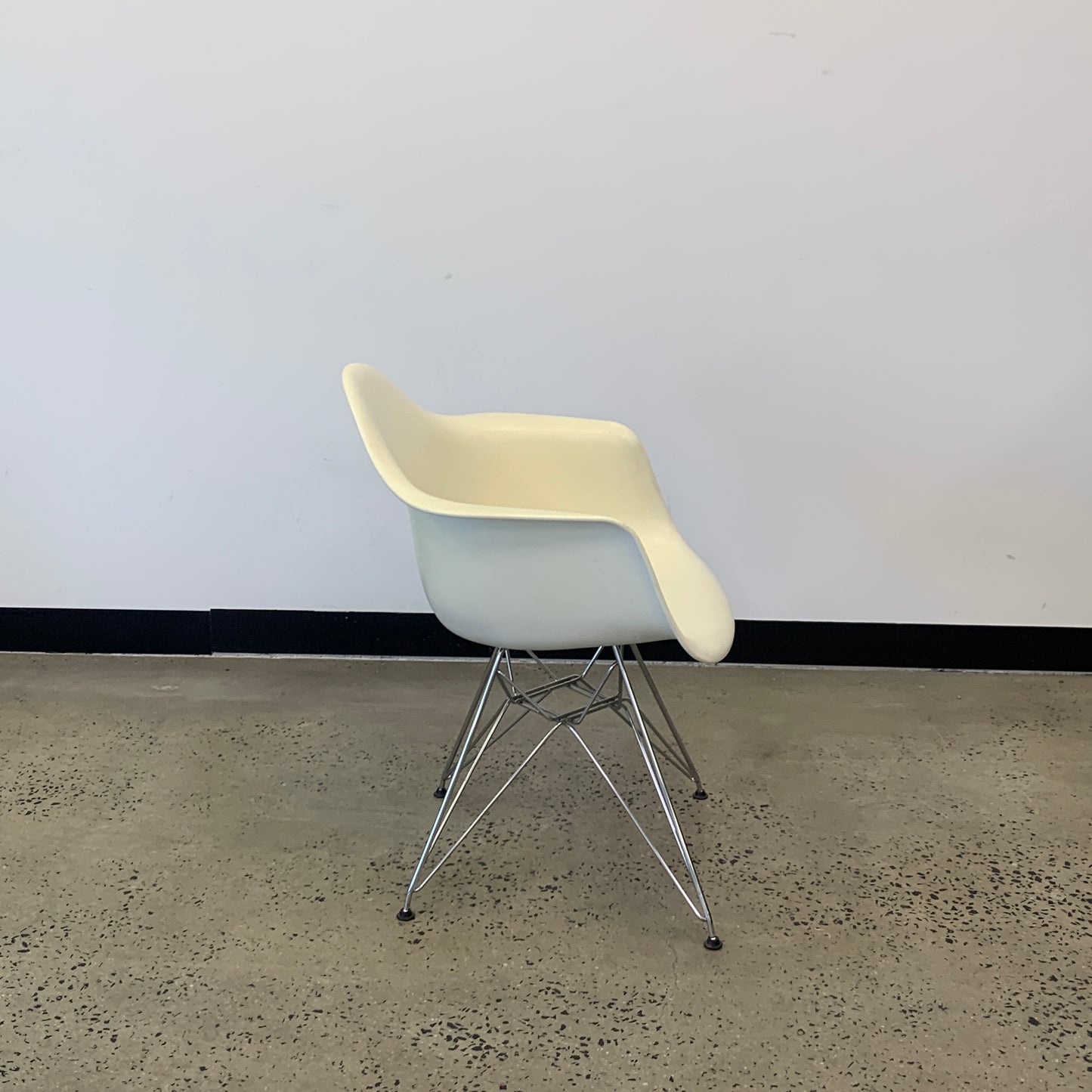 Vitra Eames Cream DAR Armchair