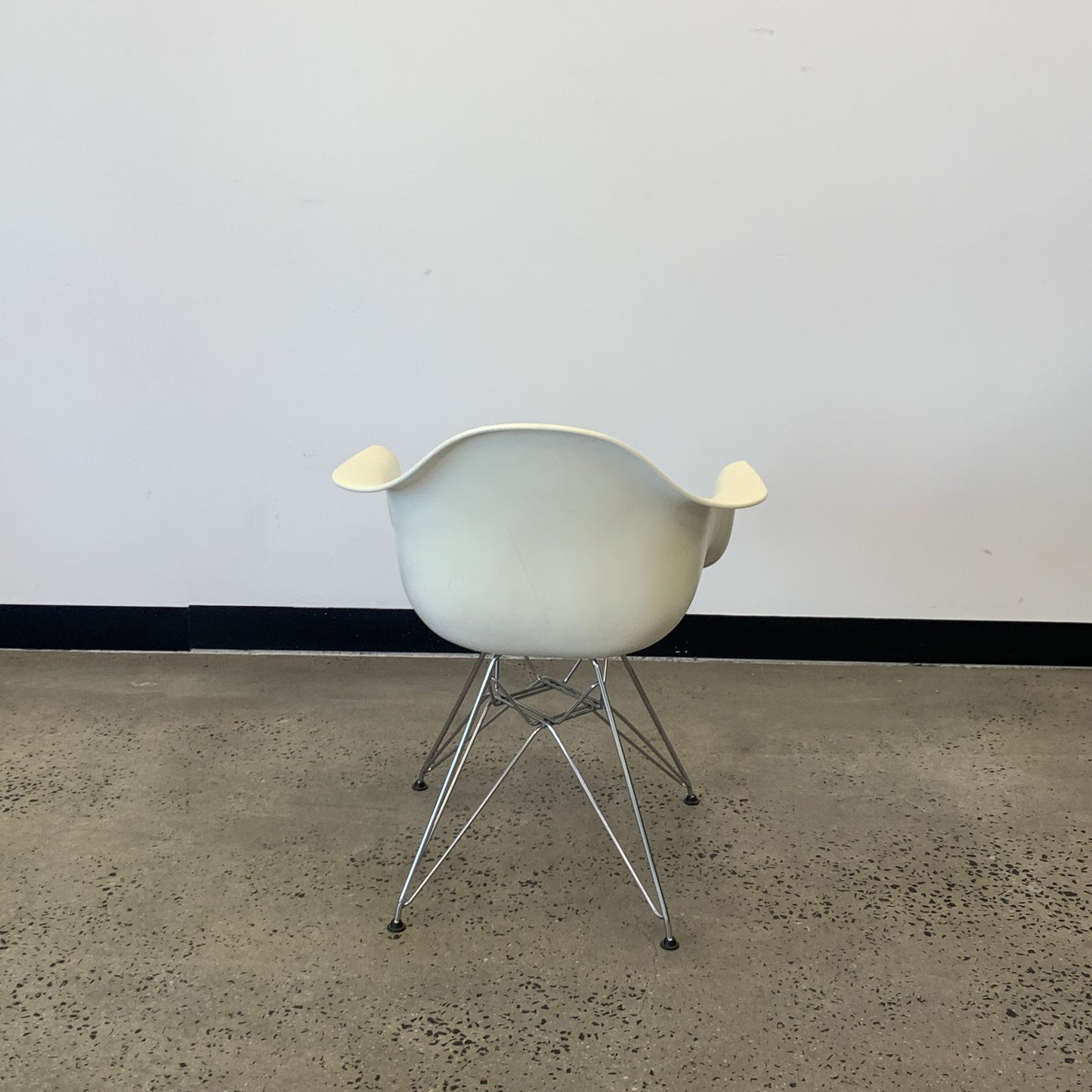 Vitra Eames Cream DAR Armchair