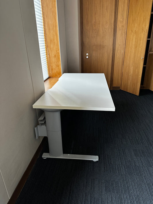White Desk Single Desk