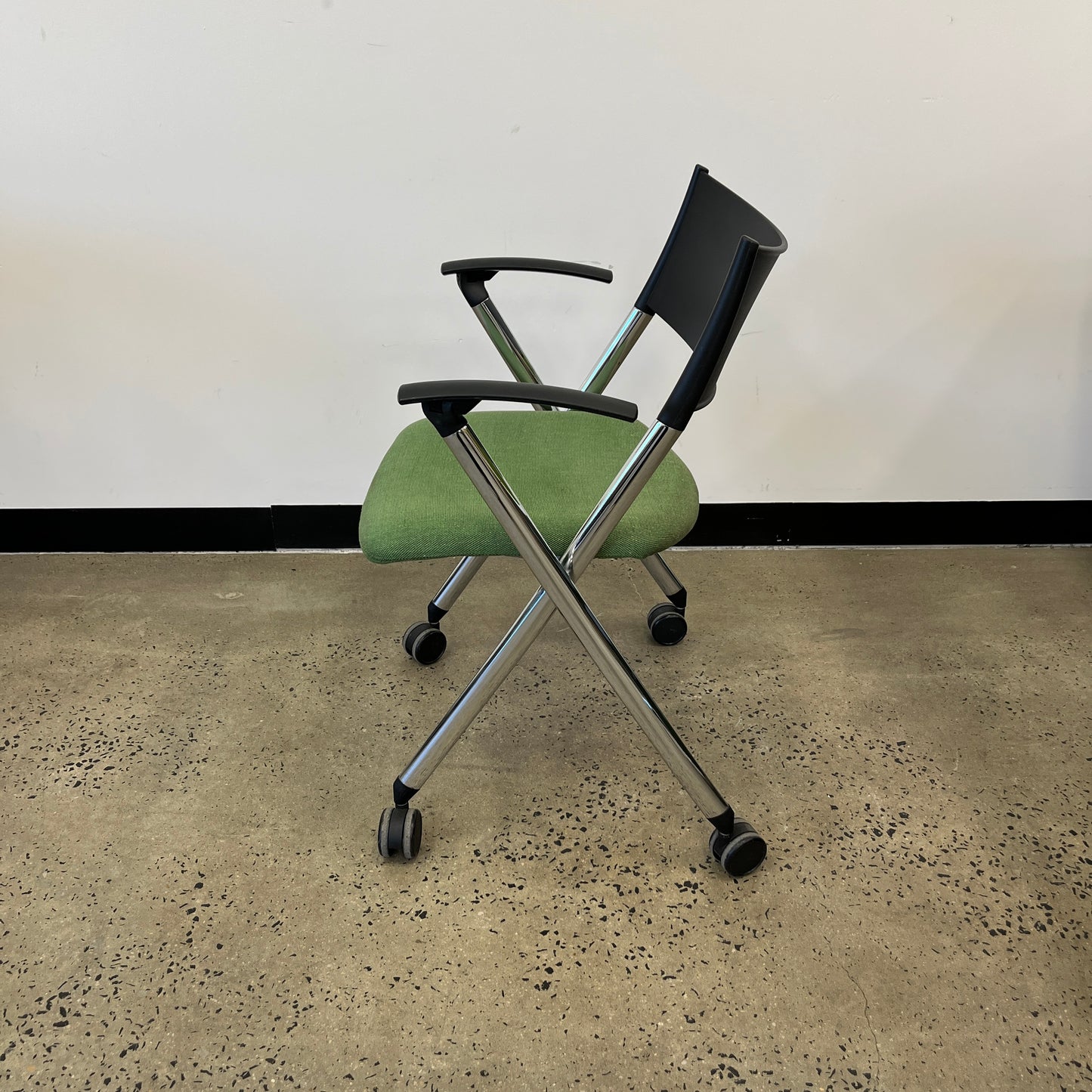 Stem Series Folding Meeting Chair Green