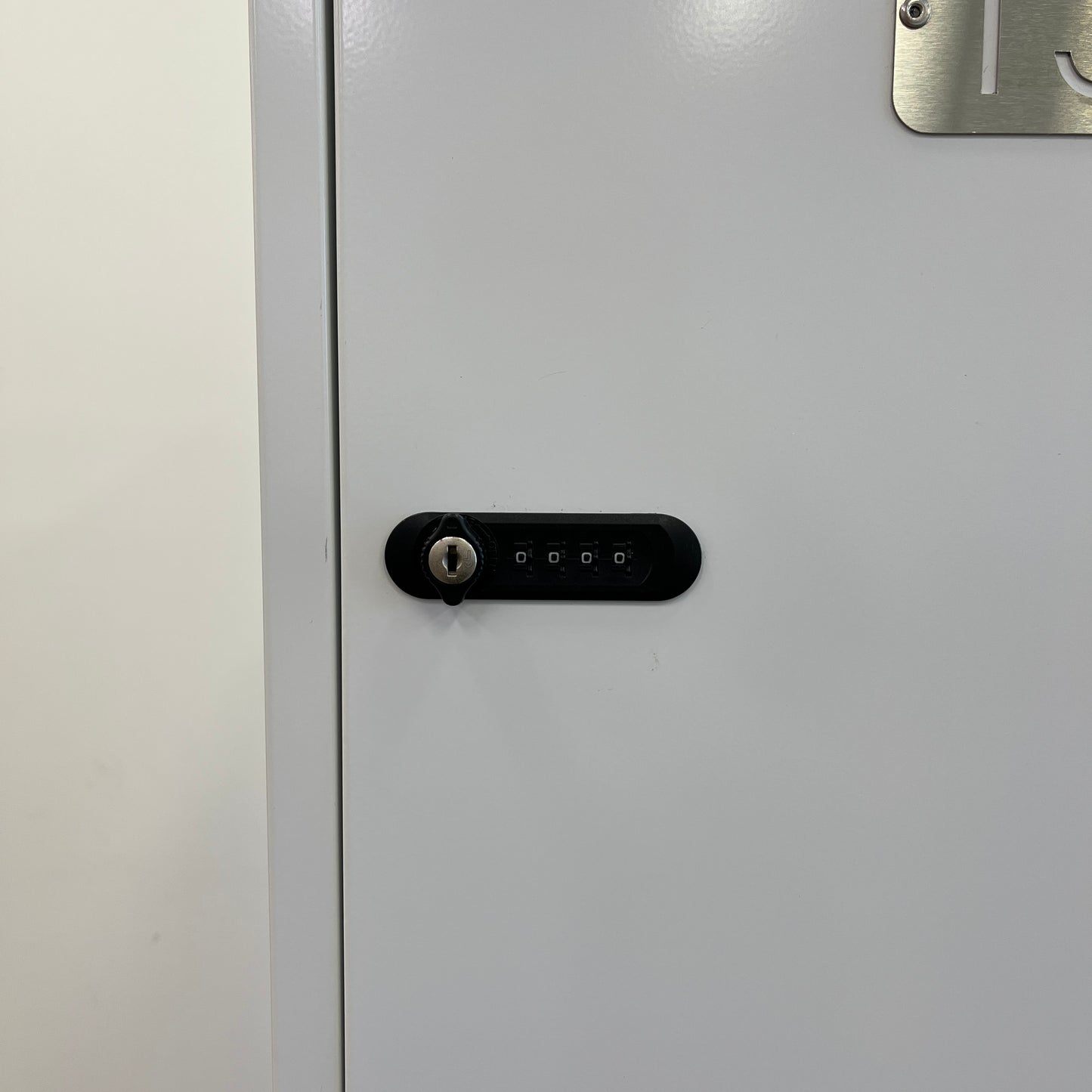 White Single Bay 3 Door Locker with Combination Lock
