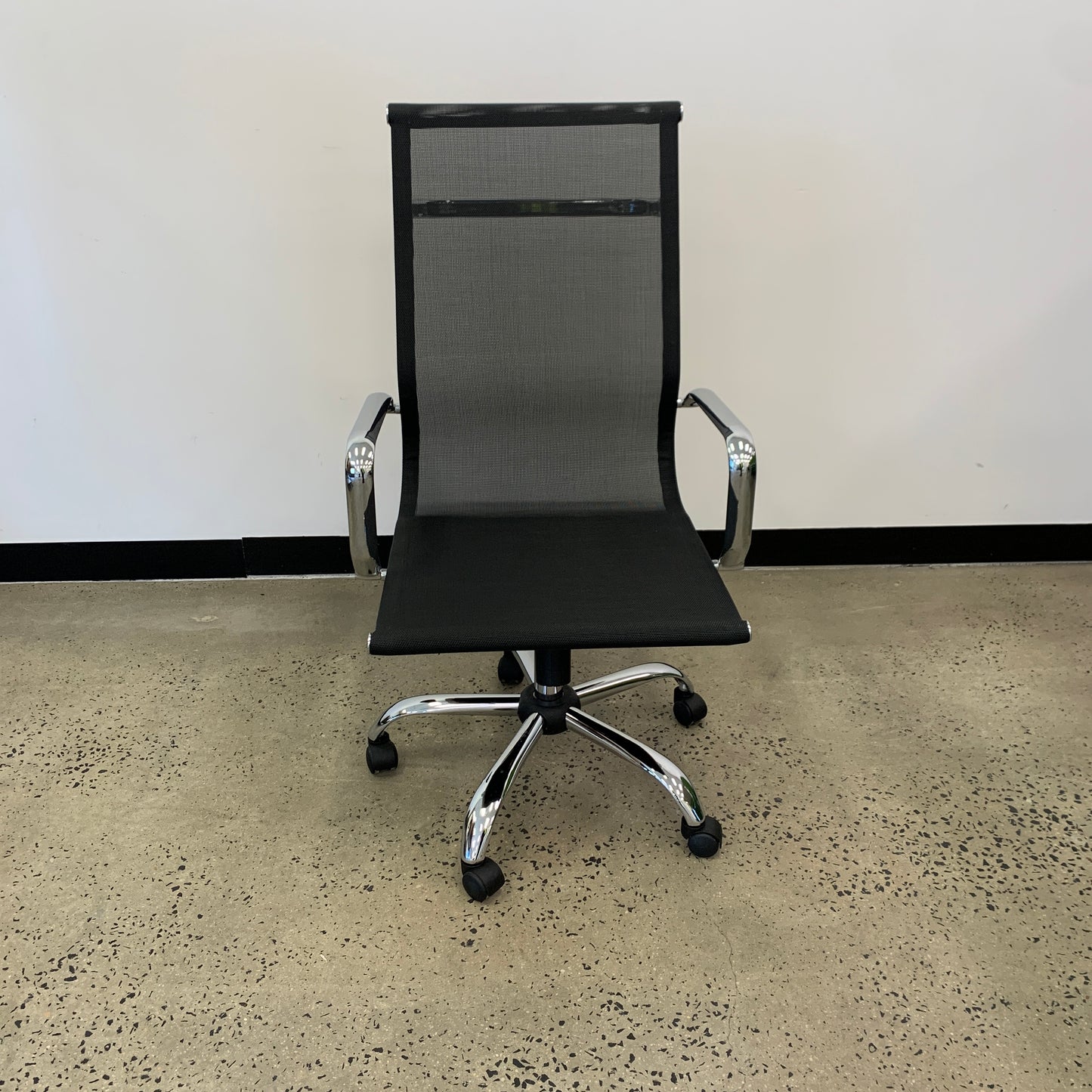 Replica Charles Eames Mesh Office Chair High Back with Arms