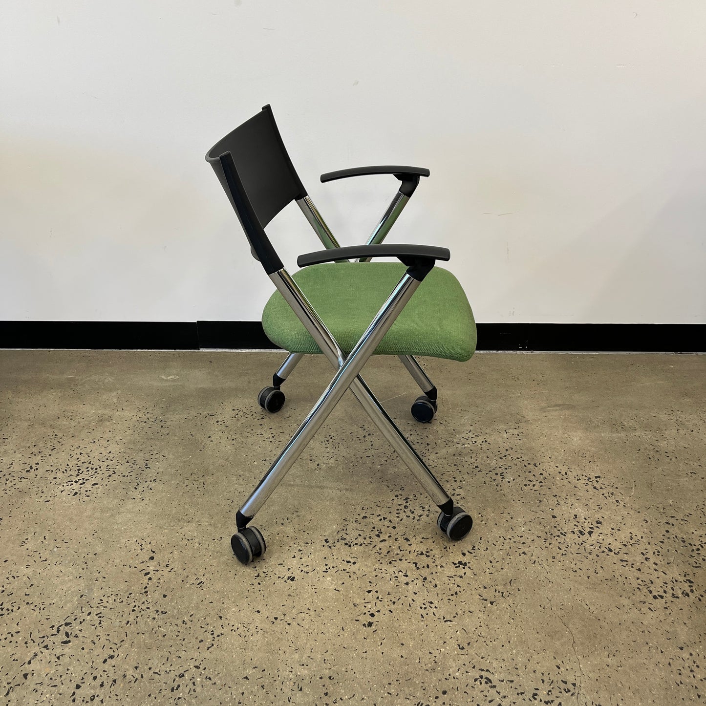 Stem Series Folding Meeting Chair Green